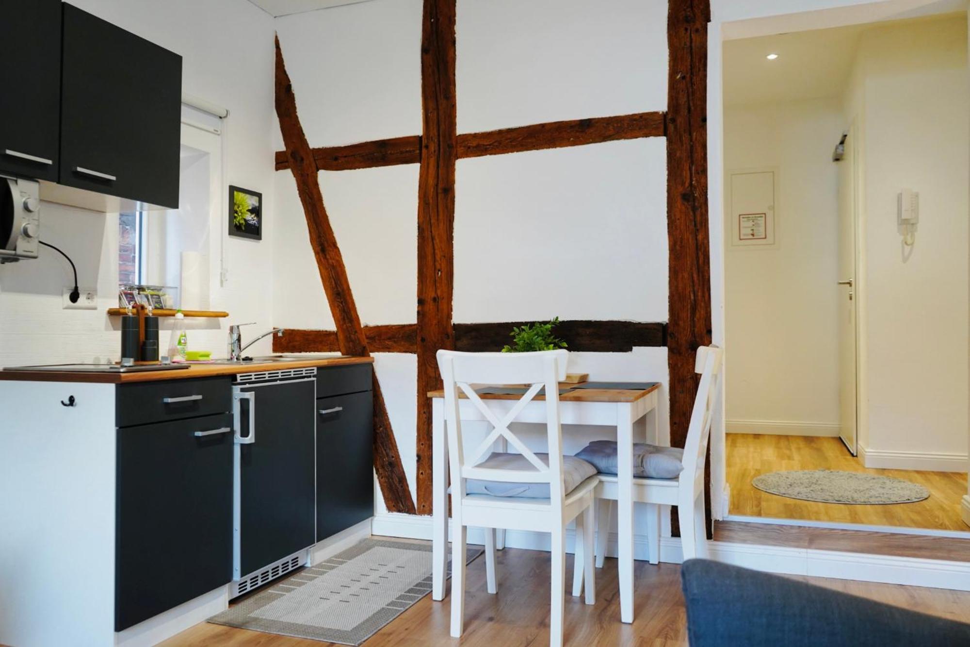 Altstadt Apartment II - Terrasse- Waschmaschine- Parkplatz Волфсбург Екстериор снимка