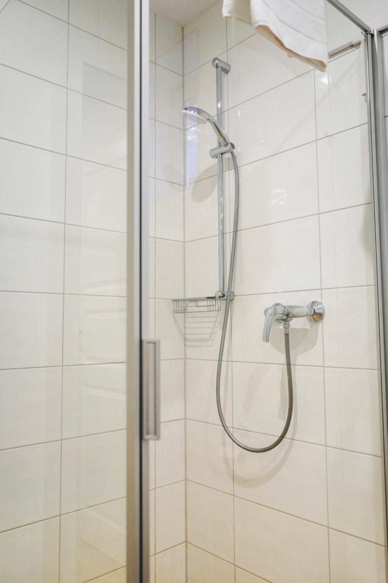 Altstadt Apartment II - Terrasse- Waschmaschine- Parkplatz Волфсбург Екстериор снимка